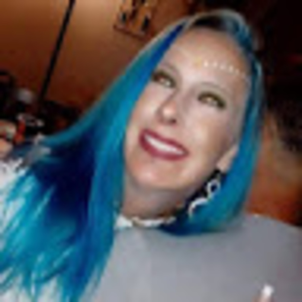 Meet your Posher, Alisa